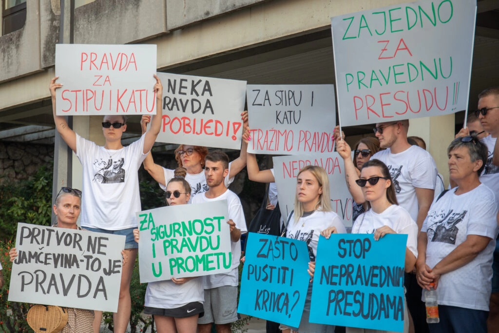 Sud ponovno pustio na slobodu Alabanku koja je usmrtila brata i sestru kod Dubrovnika